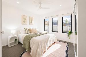 Pet Friendly Family Escape with big Yard - Sleeps 8