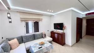 Elegante apartamento en Cabo con piscina y cerca del mar