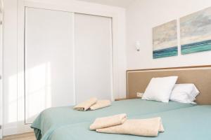 Hondarribia con Piscinas, Terraza Privada, Parking y Tenis - CASA OLABIDE