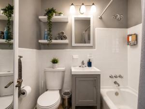 Cozy 1 BDR Unit by Beach, Mall, & Downtown FTL