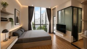 Cozy Modern Room With Large Window