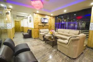 Marina Group of hotel Naddi mountain view -cricket stadium 9 km-Mcleodganj 2 km- Bhagsunag 4