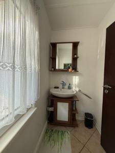 Ferienbungalow mit Hochbett und Terrasse am Zeulenrodaer Meer