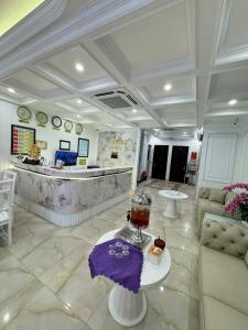 Paloma Hotel Quan Lan