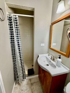 lux Stylish Studio Near Downtown Tampa & Ybor city