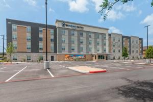 Everhome Suites Georgetown - Austin