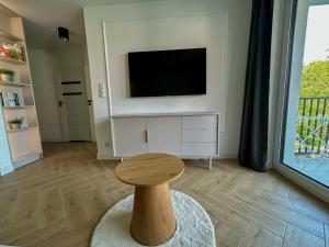 SeaLight Apartment