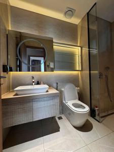Luxury 1-Bedroom Apartment The Aurora - Central Location
