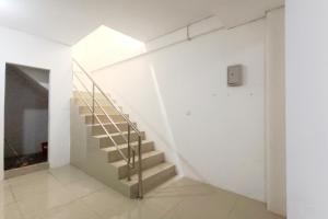 Tumesa Guest House Syariah near Pakuwon Mall Solo Baru RedPartner