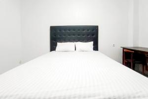 Tumesa Guest House Syariah near Pakuwon Mall Solo Baru RedPartner