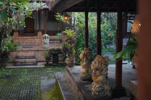 Tegegs Homestay