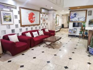Hotel Asia by RedDoorz