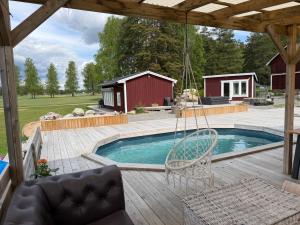 Swedish countryside jacuzzi and pool!