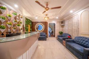 Hotel Ajaya By S R Hotels I Restaurant and Bar I Varanasi