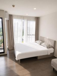 Riverside Hideaway, Pool, BTS, Iconsiam