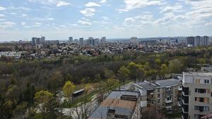 Spacious apartment on Pavlovo Pole metro station Botanical Garden