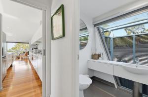 Luxe Hobart Villa - Boxwood