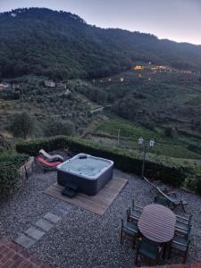 Mammolino - Medieval Mini-villa with Jacuzzi and stunning views