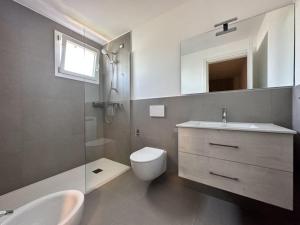 400m beach apartment with pool