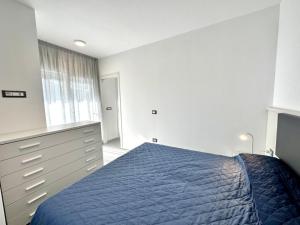Apartment near beach with pool access