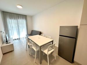 400m beach apartment with pool