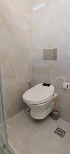 Trendy 3 BDR apartment, Konstantinoupoleos, MH