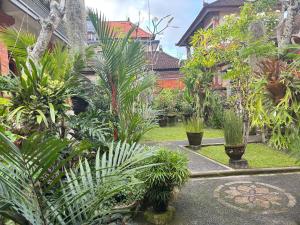 Yumi House