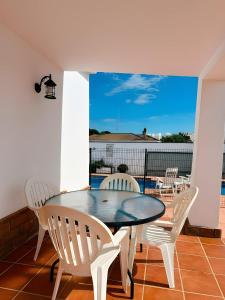 Casa con piscina privada muy cerca del pueblo