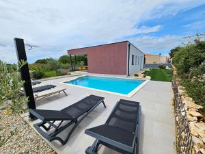 Vila Dora with Private Pool