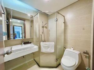 Vinhome Central Park 2 bedroom apartment