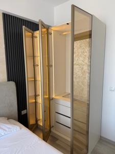 Summerland Sea View Apartment