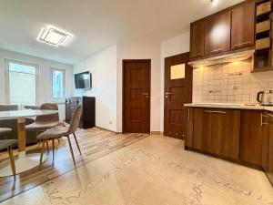 Rutkiewicz City Comfort Apartment by BookingHost