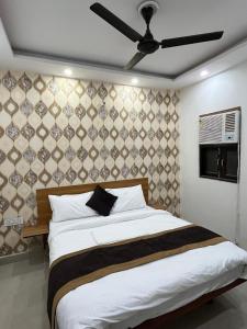 Hotel Stay Easy Near Krishna Nagar Delhi