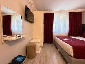 The Istanbul Holiday Hotel