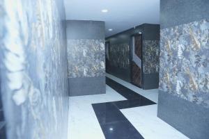 V Rooms