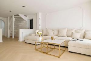 Old Town Długa Family Chic Living by Downtown Apartments