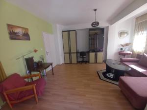 Blissful Ohrid Getaway with a Great Location on the first floor