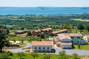 Tenuta Poggio Guiano by PosarelliVillas