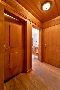 Alpine Retreat with Pool and Sauna Access