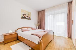 Apartment 888 with 2 Bedrooms&Balcony&Free Parking