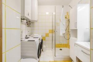Apartment 888 with 2 Bedrooms&Balcony&Free Parking