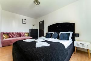 Przymorze Glamour Apartment by BookingHost