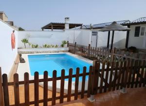 Casa con piscina privada solo familias pareja flor 1