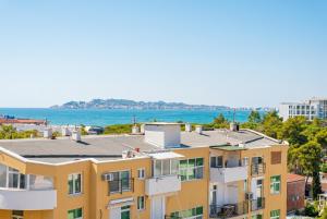 8th Floor Apartments, Golem