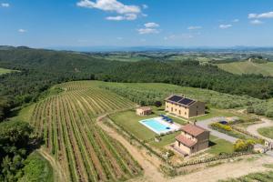 Villa Il Caggio by PosarelliVillas