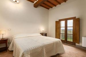 Villa Il Caggio by PosarelliVillas