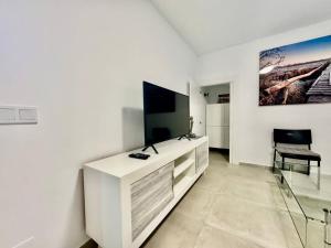 CYV - Modern choice for couples in good location
