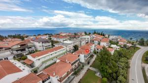 Summer Holidays Apartment by RentalsPro-Nea Fokaia