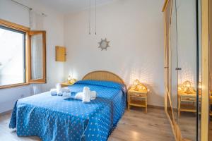 Brezza Apartment with Terrace Near The Sea - Happy Rentals