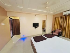 Hotel Vishal International, Beed